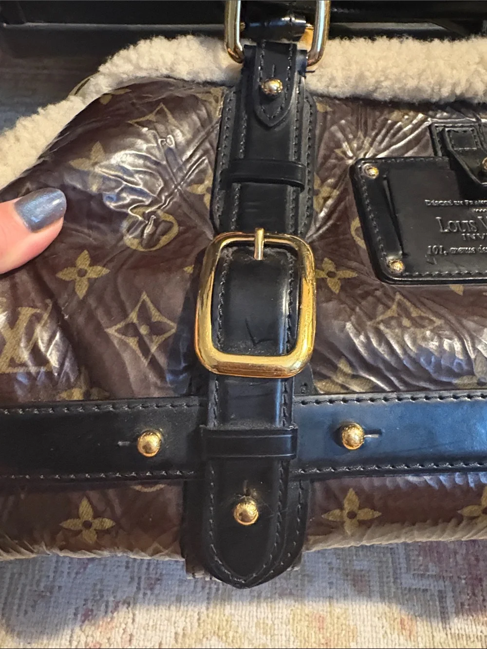 Louis Vuitton Brown Monogram Patent and Cream Shearling Trim Satchel - Picture 7 of 16